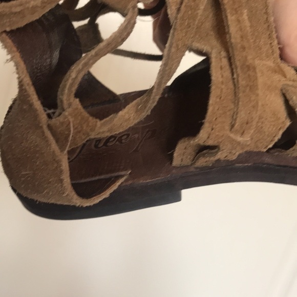 Free people *FREE* gladiator sandals 36 tall brown shoes - Picture 3 of 4